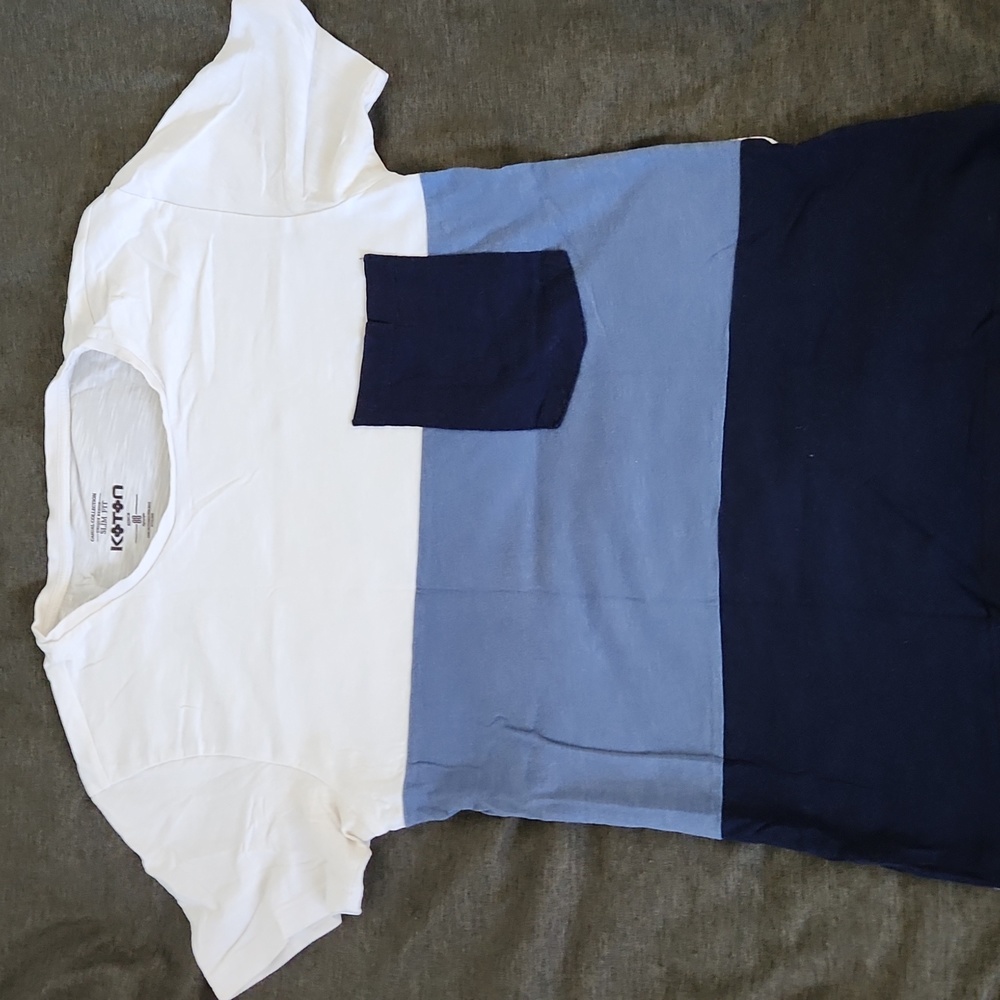 Blue and white t shirt
